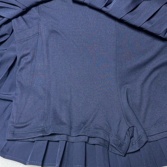 NWT Limited Too Navy Pleated Skirt with Built In Short Juniors Size M - Picture 2 of 7